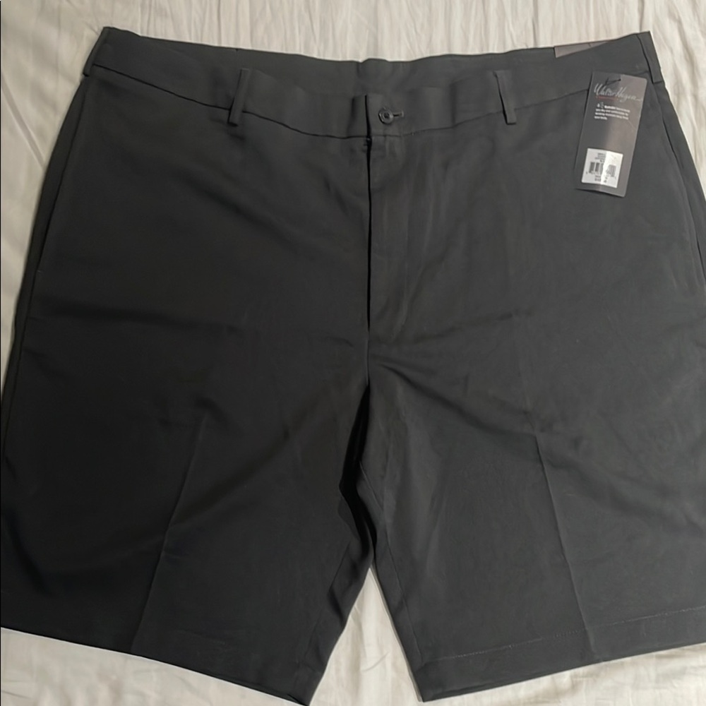 Walter Hagen Black Flat Front Shorts